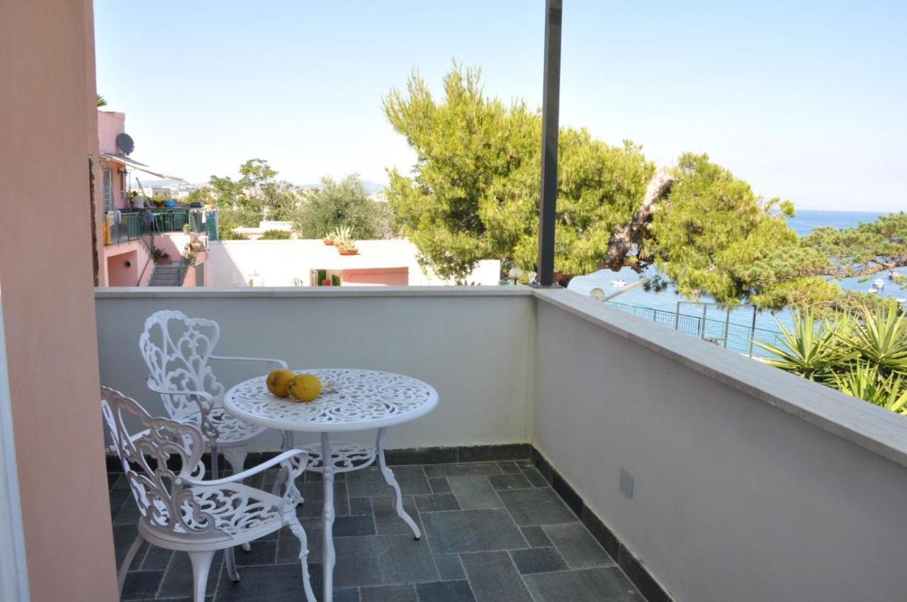 Calise Guest House Прочида Екстер'єр фото